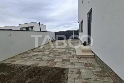 Casă cu 4 camere cu Teren 255 Mp în Central