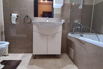 City Park Mall - Bloc nou - ap 2 cam , vedere superba - 9