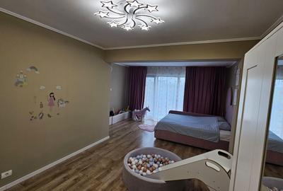Casă cu 4 camere în Central - 2