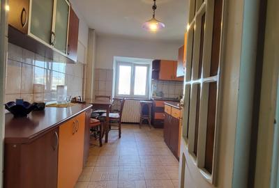 Apartament cu 4 camere decomandat, mobilat în Păcurari - 11