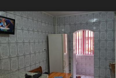 Apartament cu 2 camere decomandat în Gorjului - 3