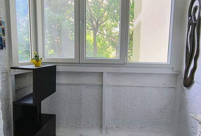 Apartament cu 3 camere semidecomandat, mobilat în Socului - 12