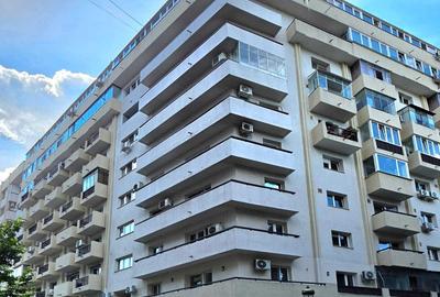 Apartament cu 4 camere decomandat în Universitate