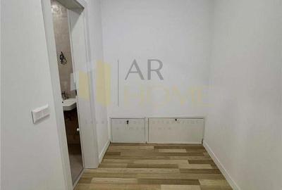 Casă cu 4 camere cu Teren 416 Mp în Păulești