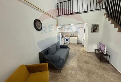 Apartament cu 2 camere decomandat în Gara de Nord