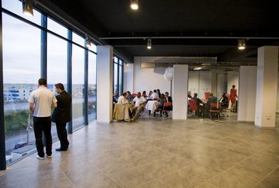 Militari, A1- Centura, vanzare cladire de birouri / showroom P+3 + depozit - 14