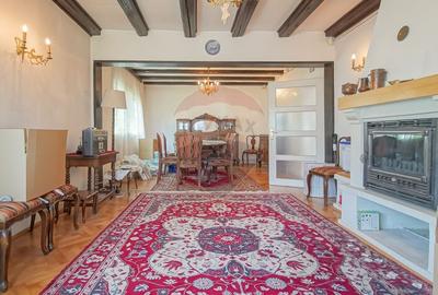 Casă individuală cu 24 camere cu Garaj în Schei - 9