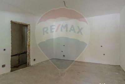 Casă cu 4 camere cu Teren 1642 Mp în Hoghiz - 13