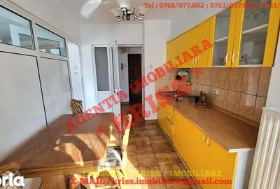 Apartament cu 3 camere decomandat în Central - 1