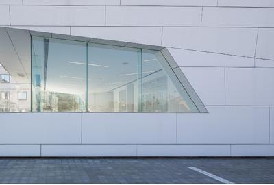 Cladire de birouri - arhitectura exceptionala! - 4