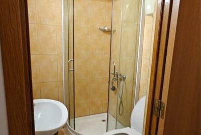 Garsoniera nemobilata, etaj 1, la 5 min de metrou Universitate - 5