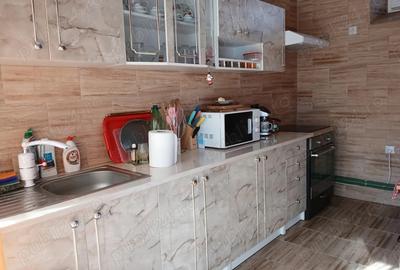 Casă cu 3 camere cu Teren 430 Mp în Salonta