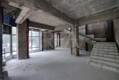 Spațiu comercial, de 655 mp, în Unirii