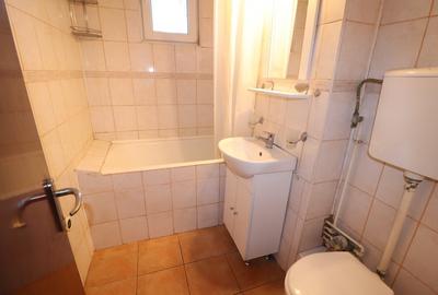 Apartament cu 3 camere semidecomandat, mobilat în Dristor - 16