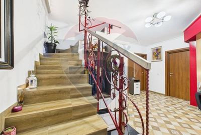 Casa / Vila cu 5 camere de vanzare in zona Central - 17
