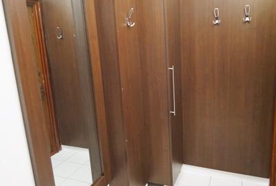 Apartament cu 3 camere decomandat, mobilat în 13 Septembrie - 23