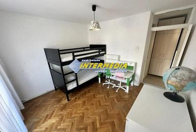 Apartament cu 4 camere decomandat în Cetate - 10