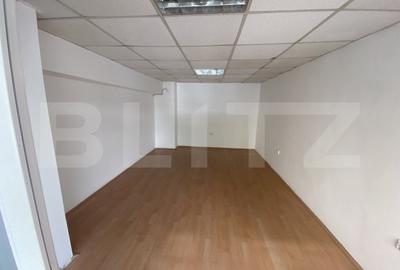 Spațiu comercial, de 81 mp, în Calea București - 8