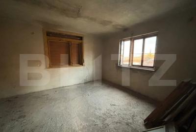 Casă cu 5 camere cu Teren 2200 Mp în Șimleu Silvaniei