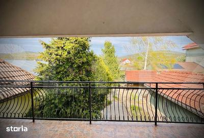 Casă cu 5 camere cu Teren 890 Mp în Ghioroc - 9