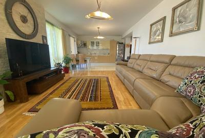 Apartament 4 camere bloc boutique si terasa de 25m - 51