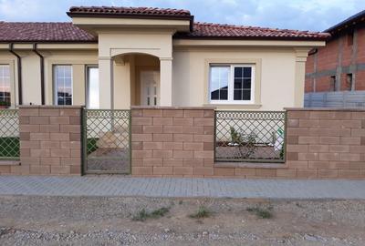 Casă cu 3 camere în Cihei