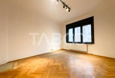 De vanzare apartament cu 4 camere 120 mp Ultracentral Cluj-Napoca - 2