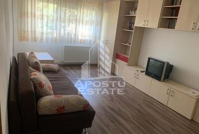 Apartament cu 3 camere decomandat, mobilat în Girocului