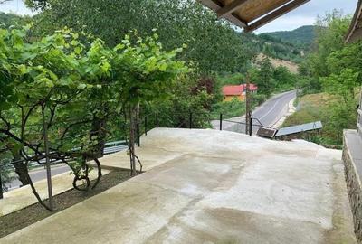 Casă cu 4 camere în Bozioru - 1