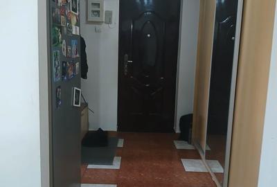 Apartament cu 2 camere semidecomandat în Dristor