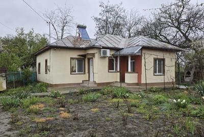 Casă individuală cu 3 camere în Dârza