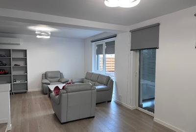 Casă cu 4 camere cu Canalizare în Central - 2