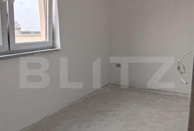 Casă cu 4 camere cu Teren 255 Mp în Urseni