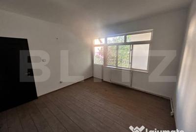 Casă cu 5 camere cu Teren 1320 Mp în Debarcader - 3