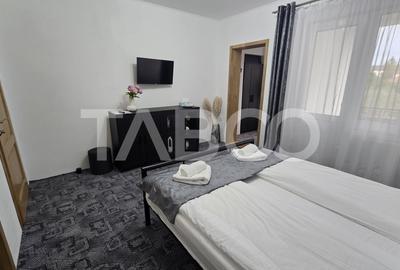 Apartament cu 3 camere decomandat, mobilat în Calea Poplăcii