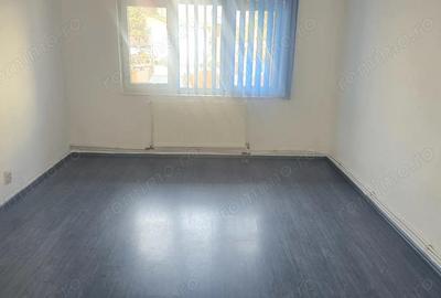 Spațiu comercial, de 74 mp, în Central - 1