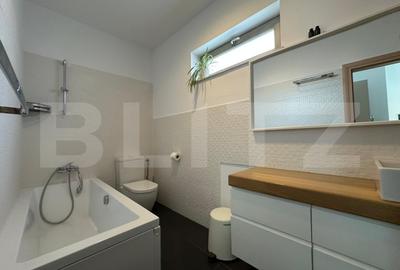 Apartament de inchiriat, modern, 3 camere, cu vedere spectaculoasa, Central - 11