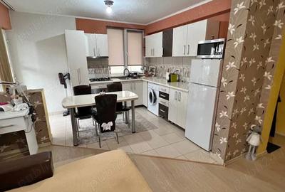 Apartament cu 2 camere decomandat în Unirea - 1