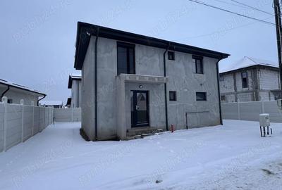 Casă cu 2 camere în Central