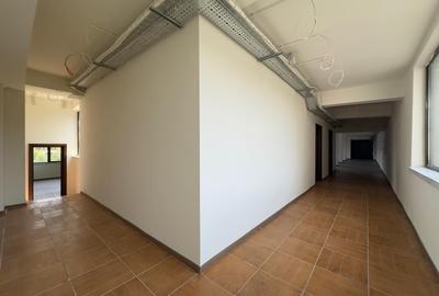 Birou, de 190 mp, în Baza 3 - 10