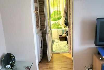 Apartament cu 2 camere semidecomandat în Micro 6 - 2