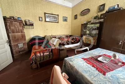 Casa cu potential de investitie in Fagaras judetul Brasov - 3