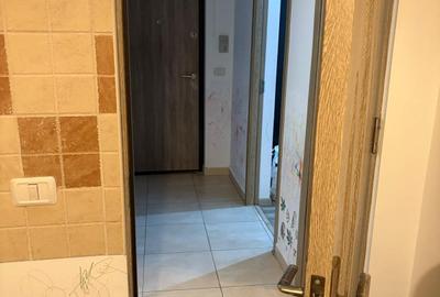 Apartament cu 3 camere circular în Far - 8