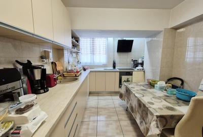 Apartament cu 4 camere decomandat în Casa de Cultură - 10