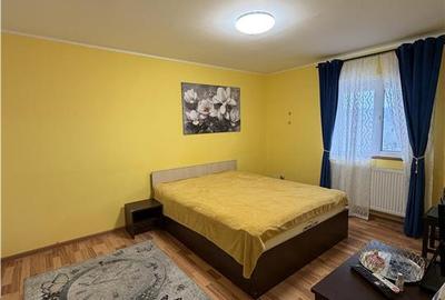 Apartament cu 2 camere decomandat în Nicolina