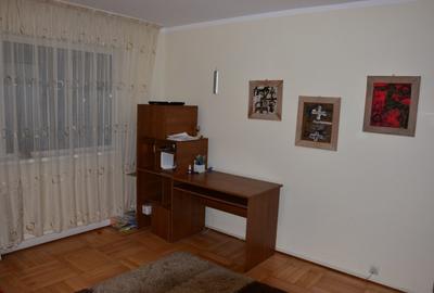 Apartament cu 2 camere semidecomandat, mobilat în Zimbru - 3