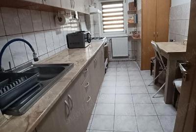 Apartament cu 2 camere decomandat în Central - 1