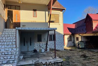 Casă cu 9 camere cu Canalizare în Râu Sadului - 2