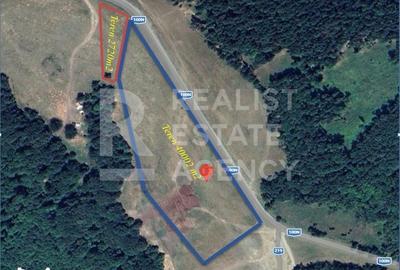 Teren de 42772 mp, în Central - 6