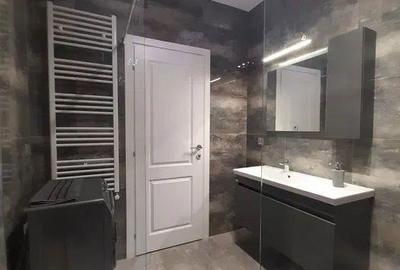 Apartament cu 3 camere decomandat în Livezeni - 4